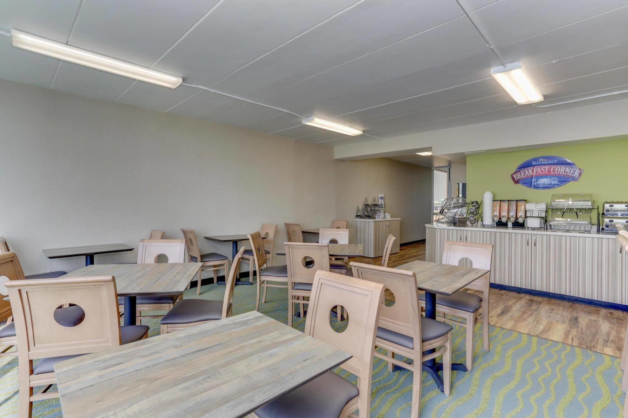 Baymont By Wyndham Virginia Beach Oceanfront ภายนอก รูปภาพ