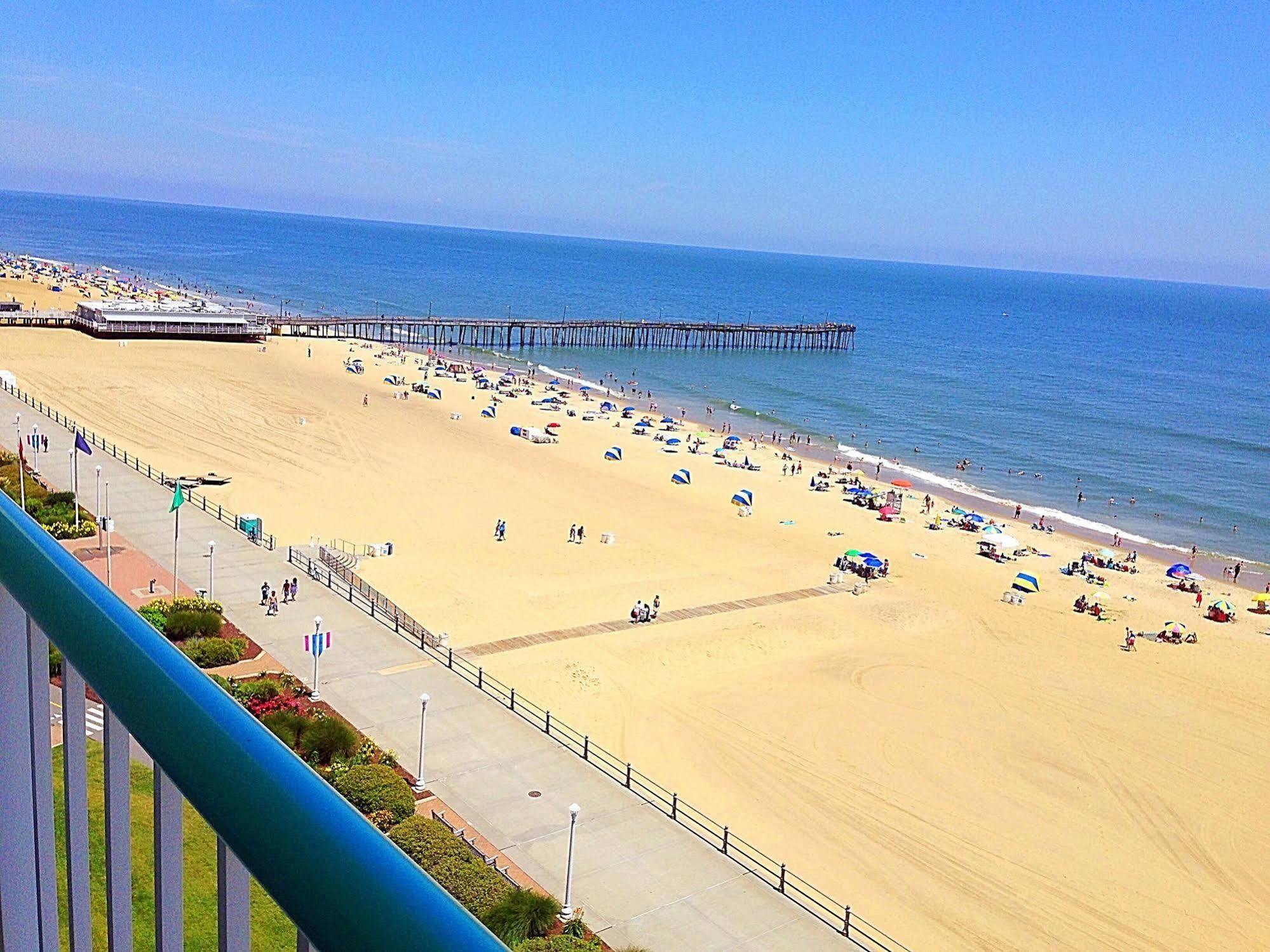 Baymont By Wyndham Virginia Beach Oceanfront ภายนอก รูปภาพ