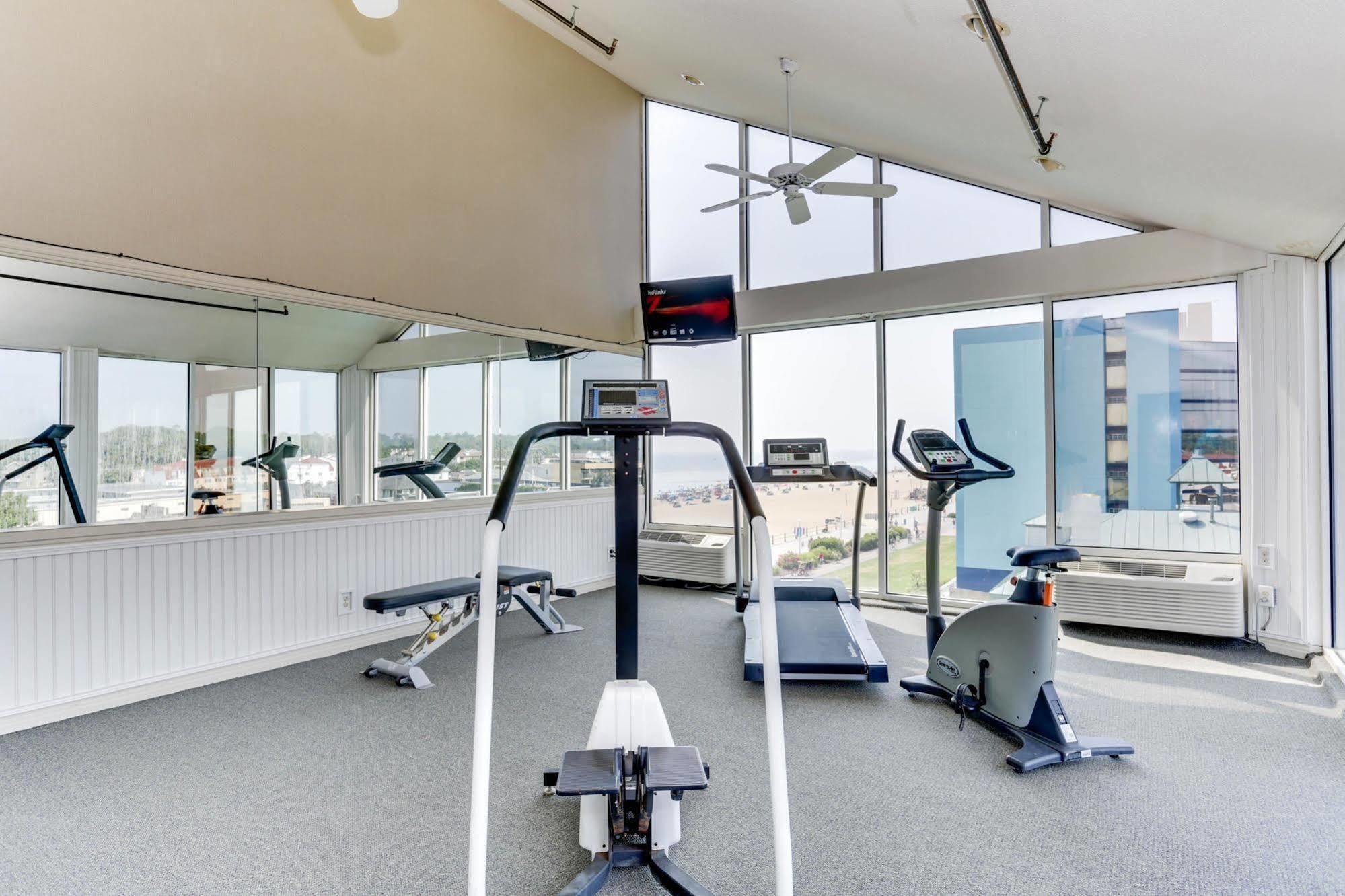 Baymont By Wyndham Virginia Beach Oceanfront ภายนอก รูปภาพ